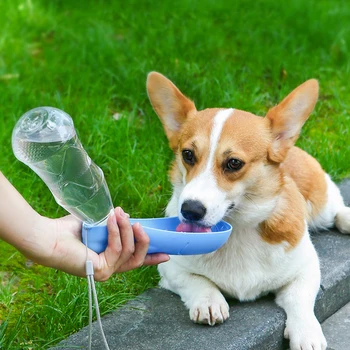 450ml Portátil Perro Botella de Agua Plegable de Viaje al aire libre de Beber un Tazón de Cachorro de Gato Alimentador de Caminar Chihuahua Corgi Suministros de Mascota
