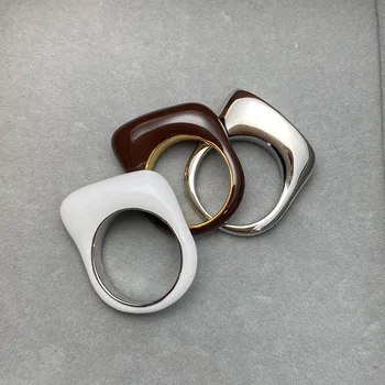 Brown esmalte anormal de los anillos para las mujeres inusual anillos hechos a mano de nuevo en la joyería para el 2023 chic