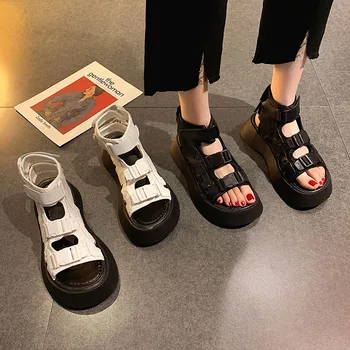 Las enredaderas Doubke de la hebilla de la banda de sandalias de gladiador de las mujeres 2021 ins de verano zapatos de plataforma de mujer espesar con suela de gancho y bucle de sandalias mujer